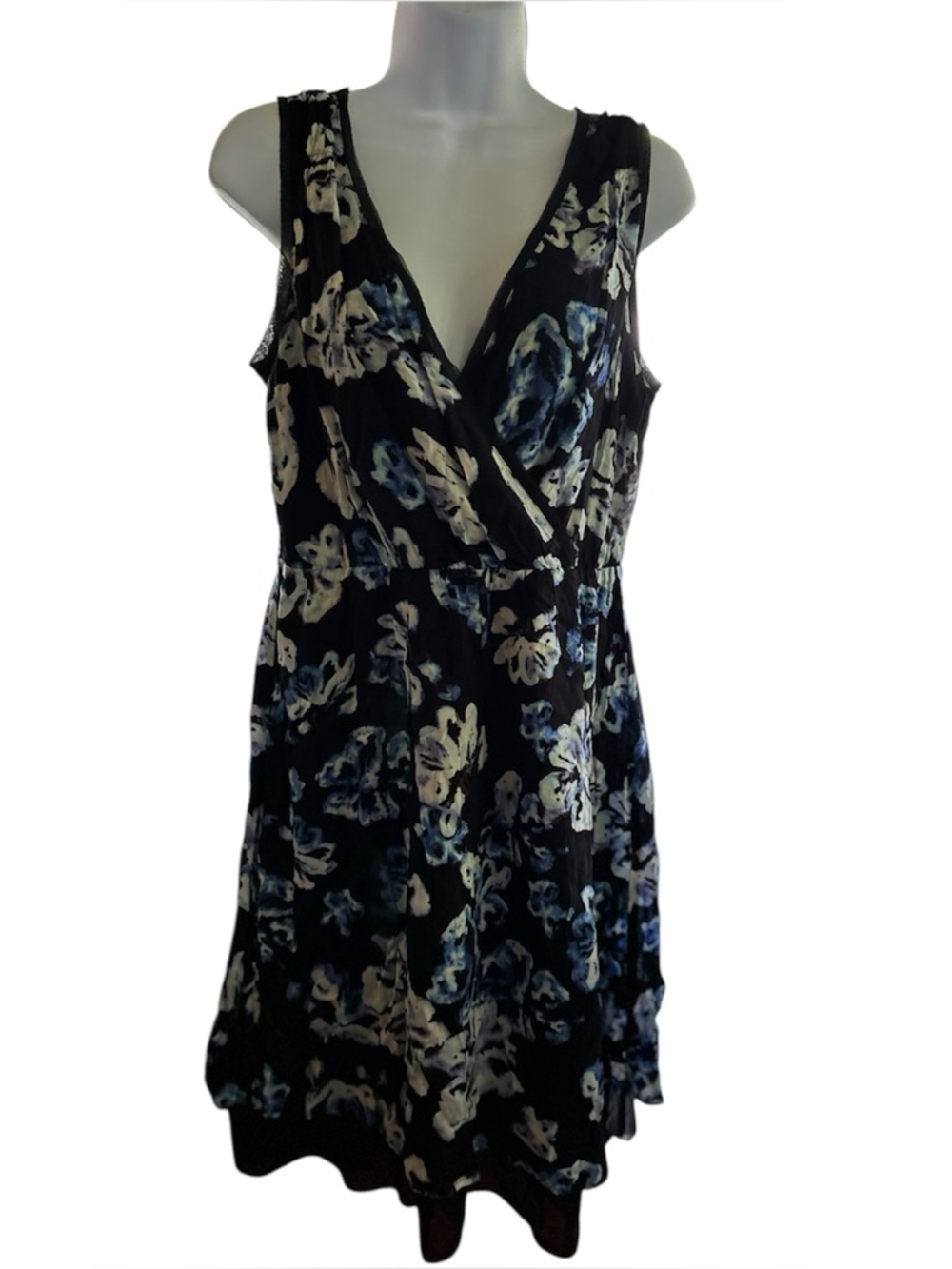 Simply Vera Vera Wang Floral V Neck Lined Sleeveless Summer Dress Size Small